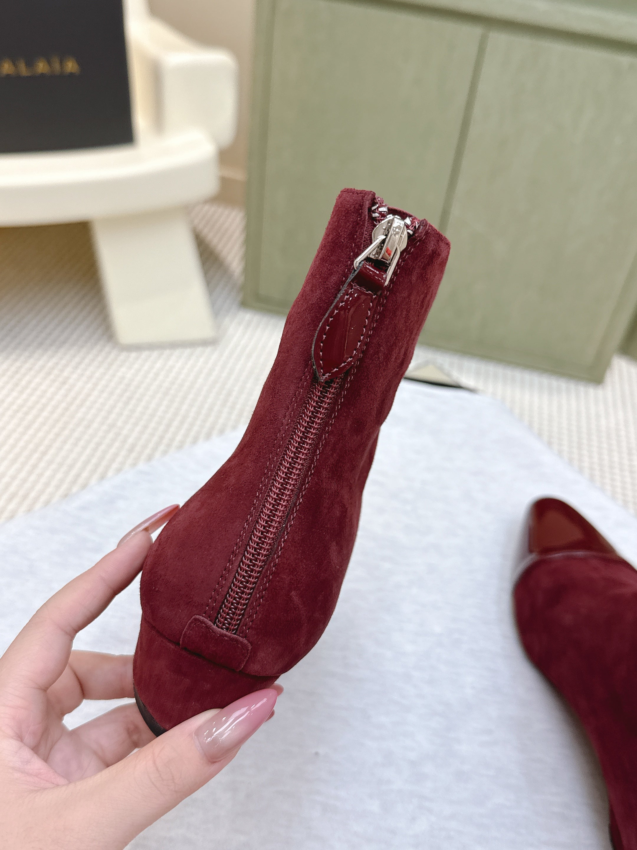 ALAIA 26S ANKLE BOOTS IN DARK RED SUEDE AND GLOSSY CALFSKIN