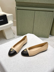 CHANEL 25S BALLET FLATS IN BEIGE CALFSKIN WITH BLACK CAP TOE GOLD HARDWARE