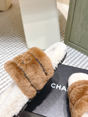 CHANEL 25S FLUFFY SLIDERS IN BEIGE AND CARAMEL