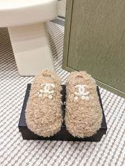 CHANEL 25S CLASSIC FURRY SLIDES IN LIGHT BROWN WITH DOUBLE C LOGO