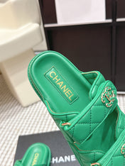 CHANEL 26S SANDALS IN GREEN CALFSKIN