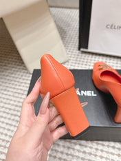 CHANEL 26S HIGH HEELS 95 MM IN ORANGE CALFSKIN WITH GOLD-TONE CC LOGO