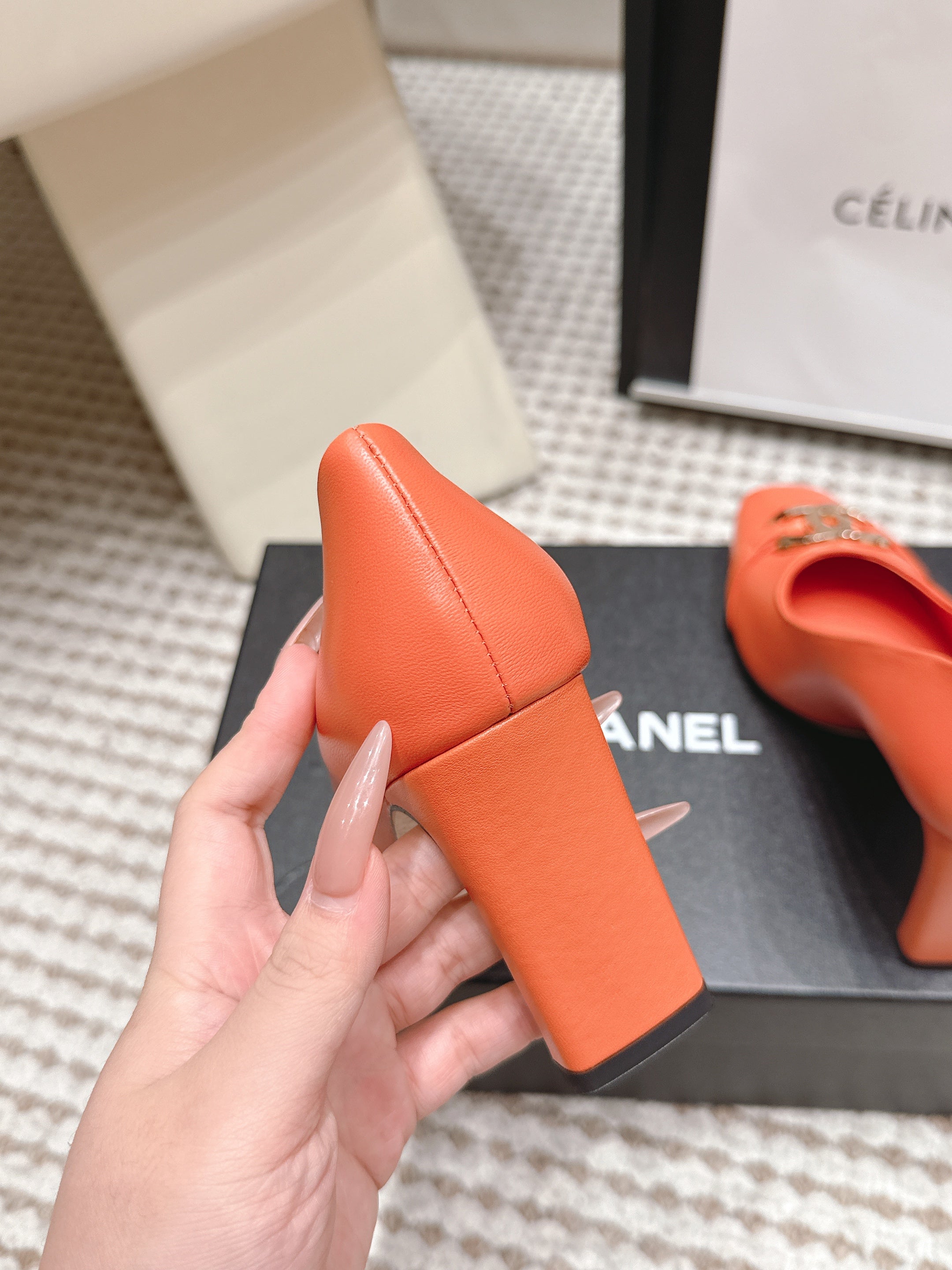 CHANEL 26S HIGH HEELS 95 MM IN ORANGE CALFSKIN WITH GOLD-TONE CC LOGO