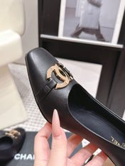 CHANEL 26S HIGH HEELS 95 MM IN BLACK CALFSKIN WITH GOLD-TONE CC LOGO