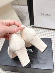 CHANEL 26S HIGH HEELS 95 MM IN WHITE CALFSKIN WITH GOLD-TONE CC LOGO