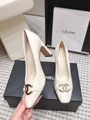 CHANEL 26S HIGH HEELS 95 MM IN WHITE CALFSKIN WITH GOLD-TONE CC LOGO