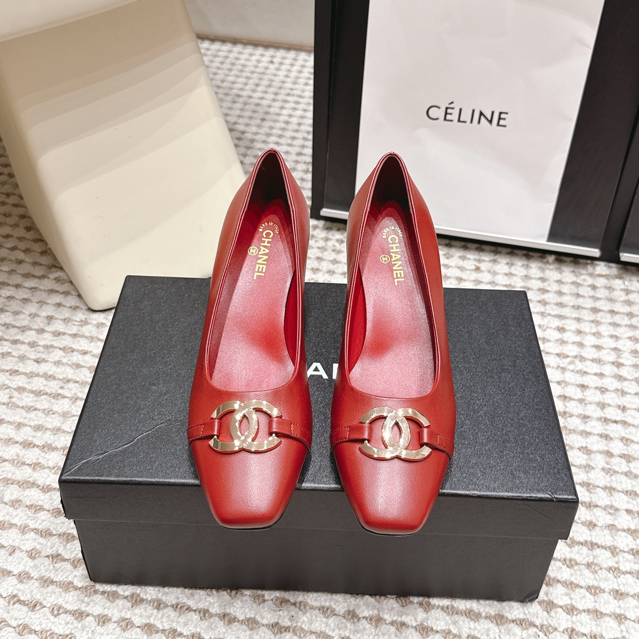 CHANEL 26S HIGH HEELS 75 MM IN RED CALFSKIN WITH GOLD-TONE CC LOGO