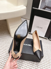 CHANEL 26S HIGH HEELS IN BEIGE LAMBSKIN WITH BLACK CHEVRON-QUILTED TOE