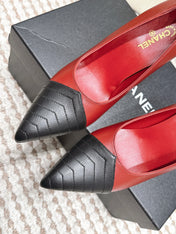 CHANEL 26S HIGH HEELS IN RED LAMBSKIN WITH BLACK CHEVRON-QUILTED TOE