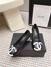 CHANEL 26S PEARL HIGH HEELS 55 MM IN BLACK CALFSKIN WITH WHITE CC LOGO