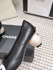 CHANEL 26S PEARL HIGH HEELS 55 MM IN BLACK CALFSKIN WITH WHITE CC LOGO