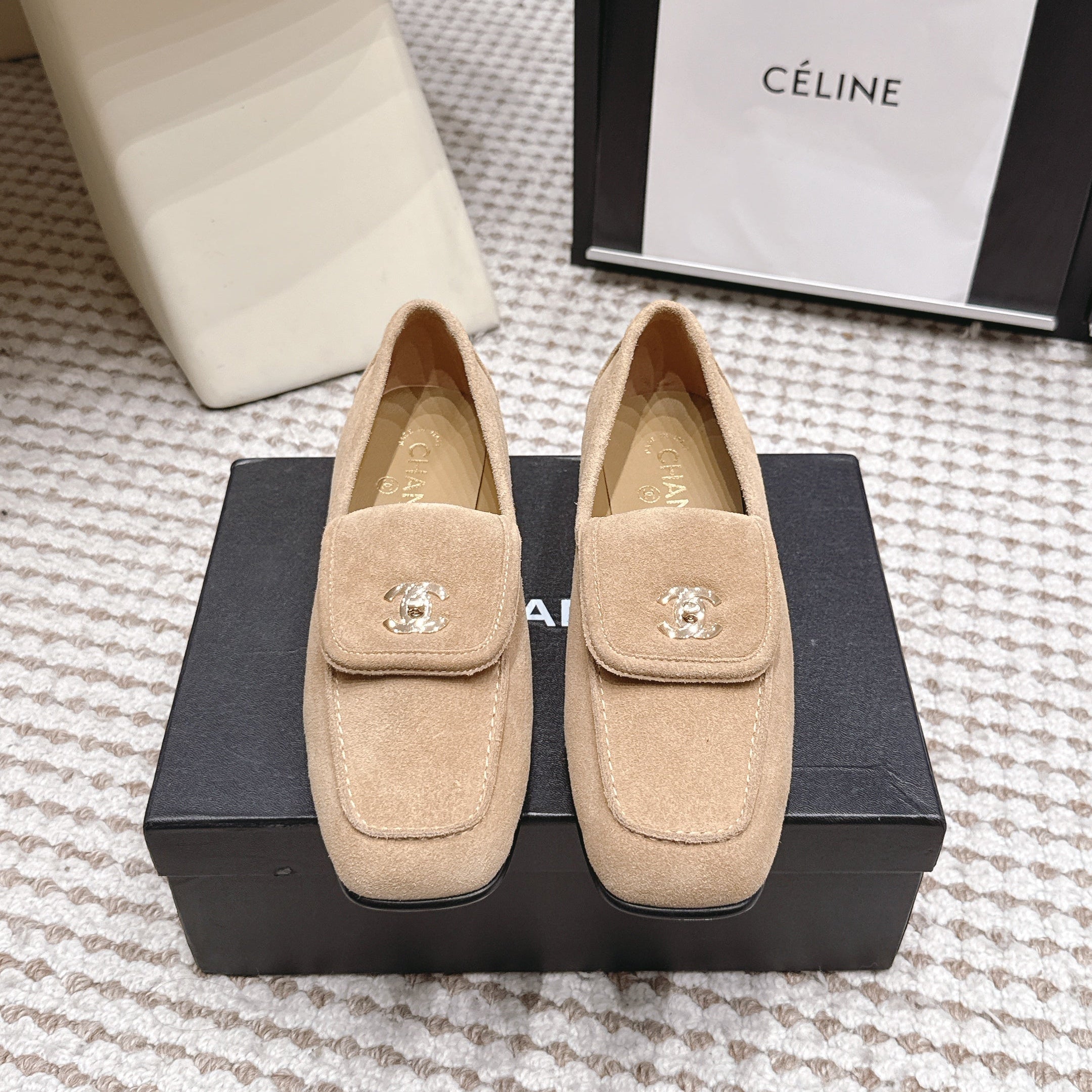 CHANEL 26S LOAFERS IN BEIGE SUEDE WITH GOLD-TONE CC LOGO