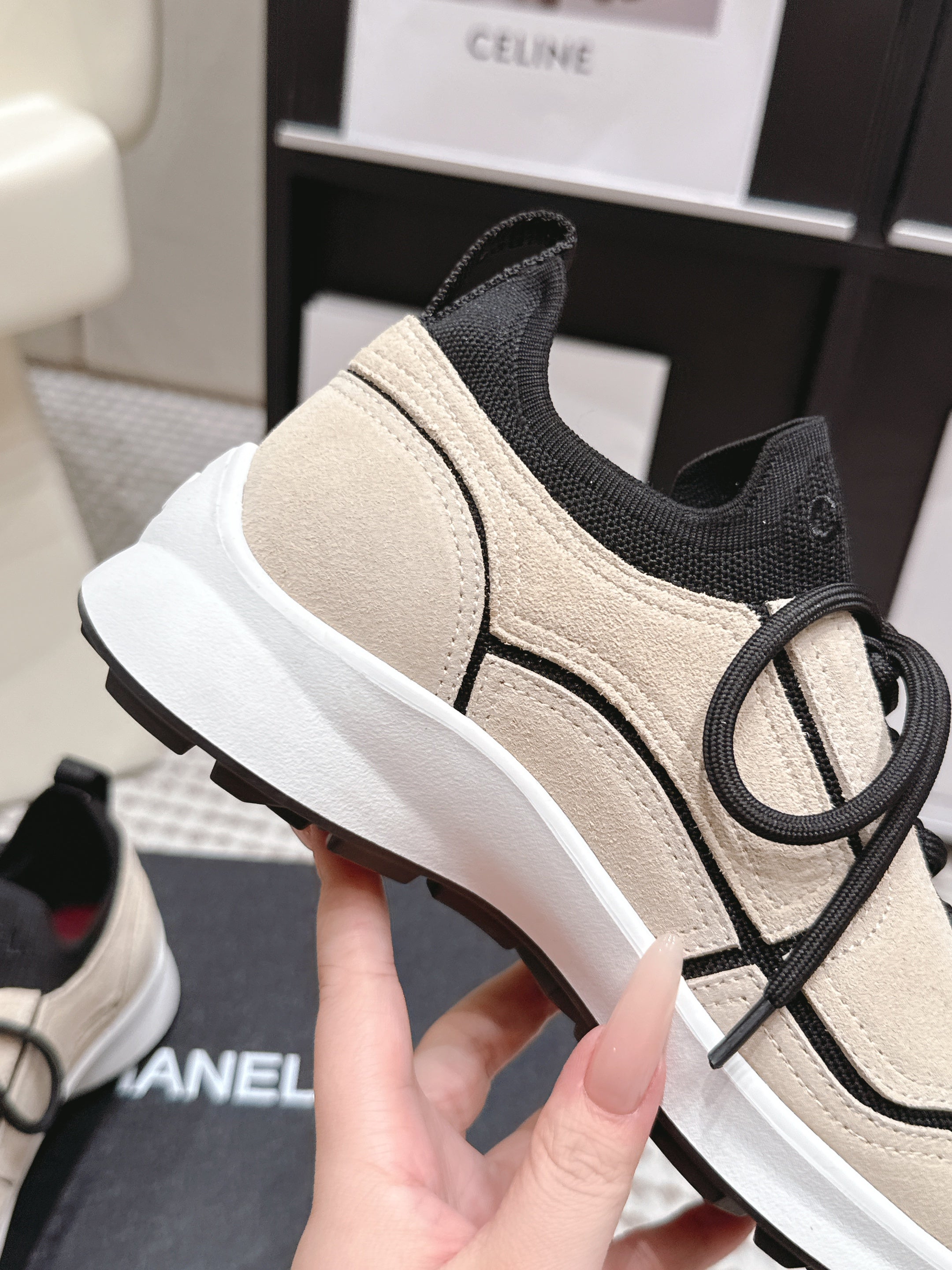 CHANEL 26S PLATFORM SNEAKERS 30 MM IN BEIGE SUEDE WITH BLACK FABRIC
