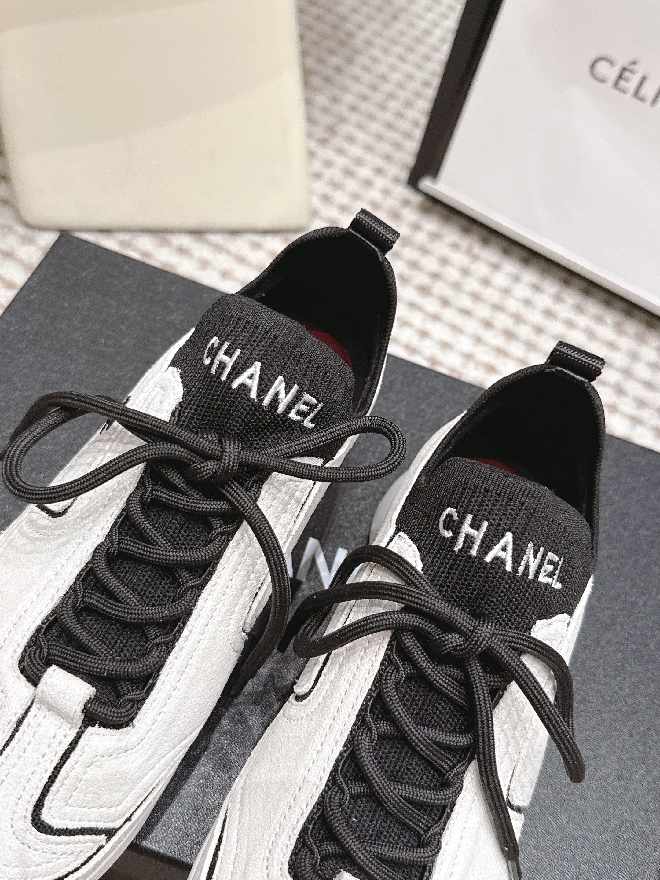 CHANEL 26S PLATFORM SNEAKERS 30 MM IN WHITE SUEDE WITH BLACK FABRIC