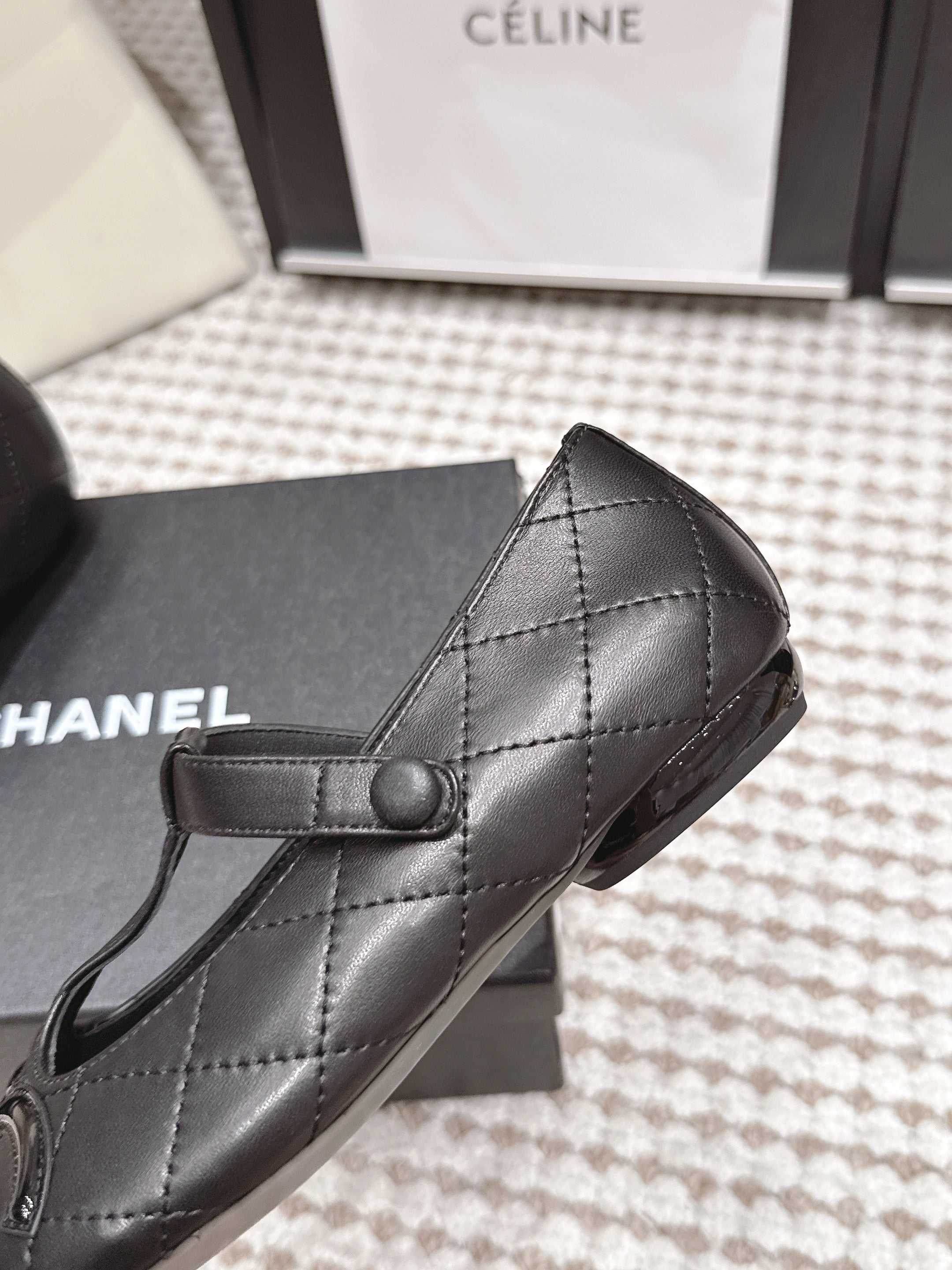 CHANEL 26S MARY JANE FLATS IN BLACK LAMBSKIN WITH  CC LOGO