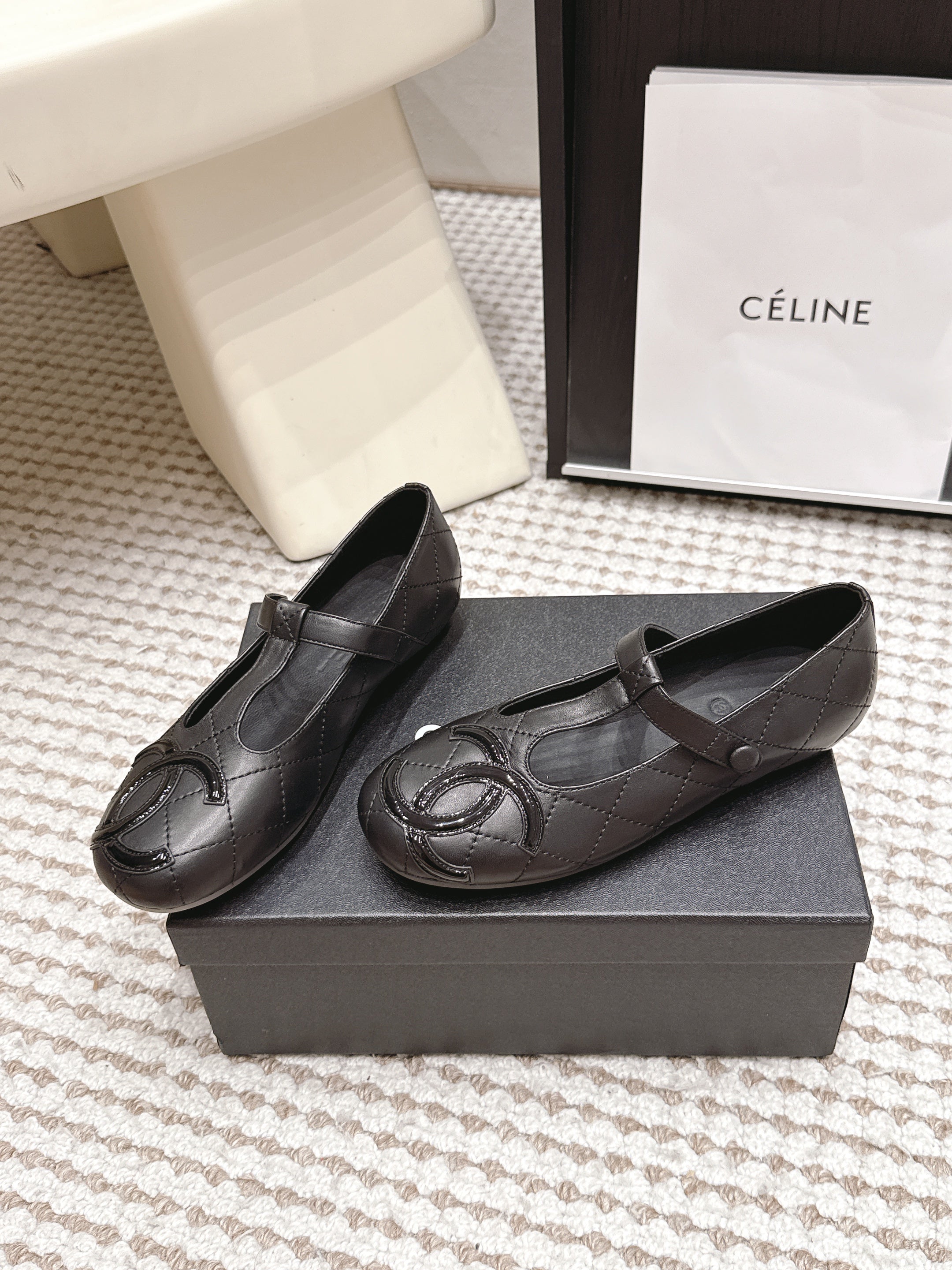 CHANEL 26S MARY JANE FLATS IN BLACK LAMBSKIN WITH  CC LOGO