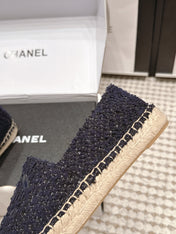 CHANEL 26S SLIP ONS IN NAVY BLUE TWEED AND PATENT CALFSKIN