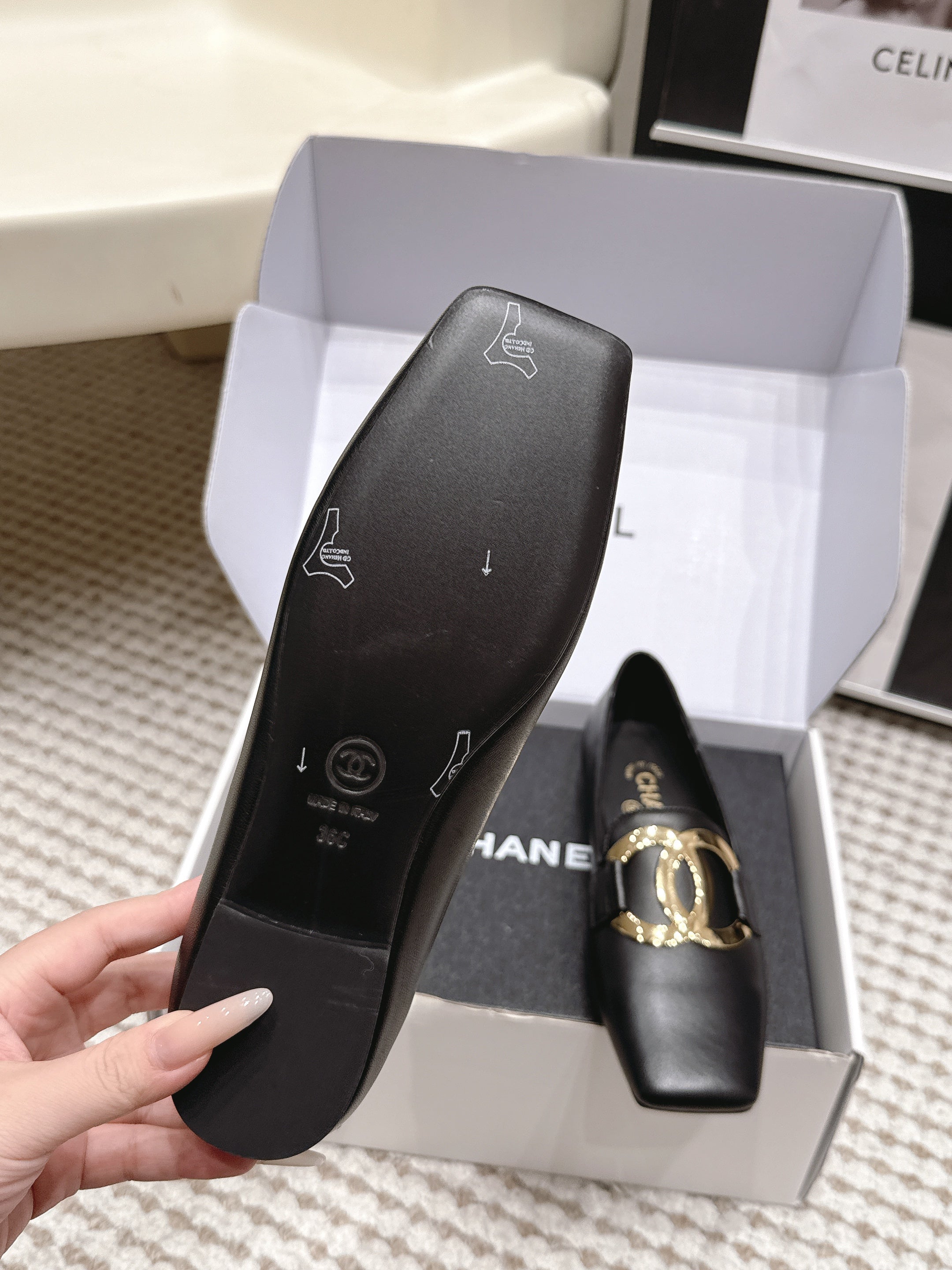 CHANEL 26S SQUARE TOE FLATS IN BLACK CALFSKIN WITH GOLD TONE CC LOGO