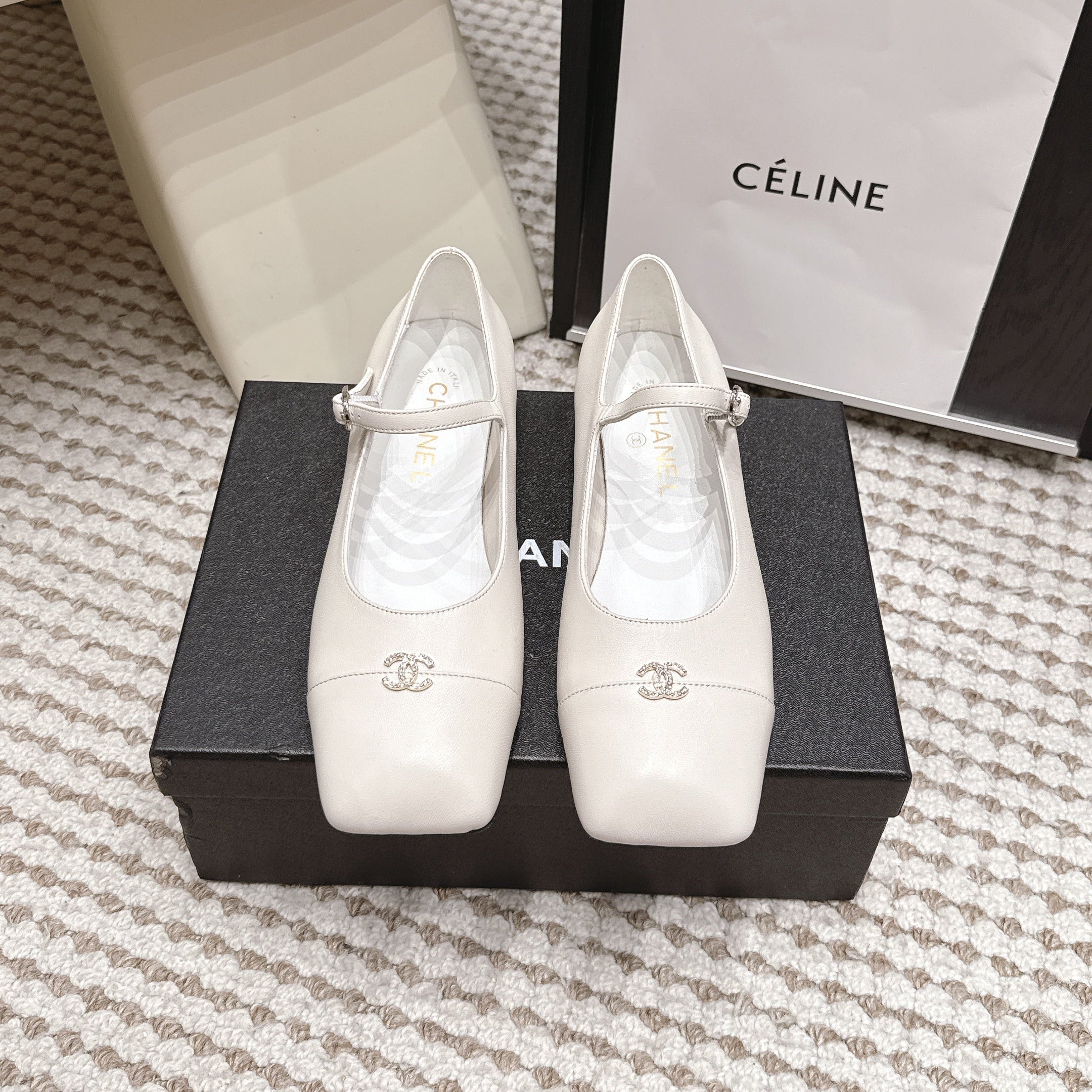 CHANEL 26S SQUARE TOE MARY JANE FLATS IN OFF WHITE CALFSKIN