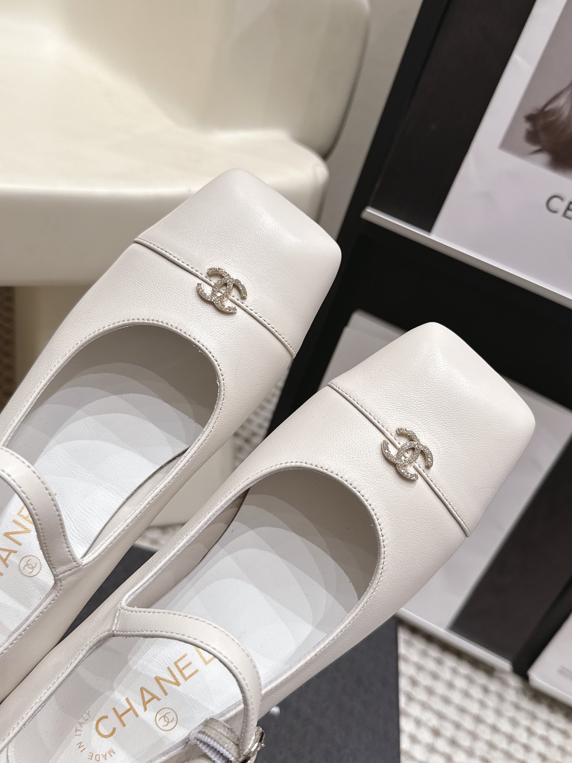 CHANEL 26S SQUARE TOE MARY JANE FLATS IN OFF WHITE CALFSKIN