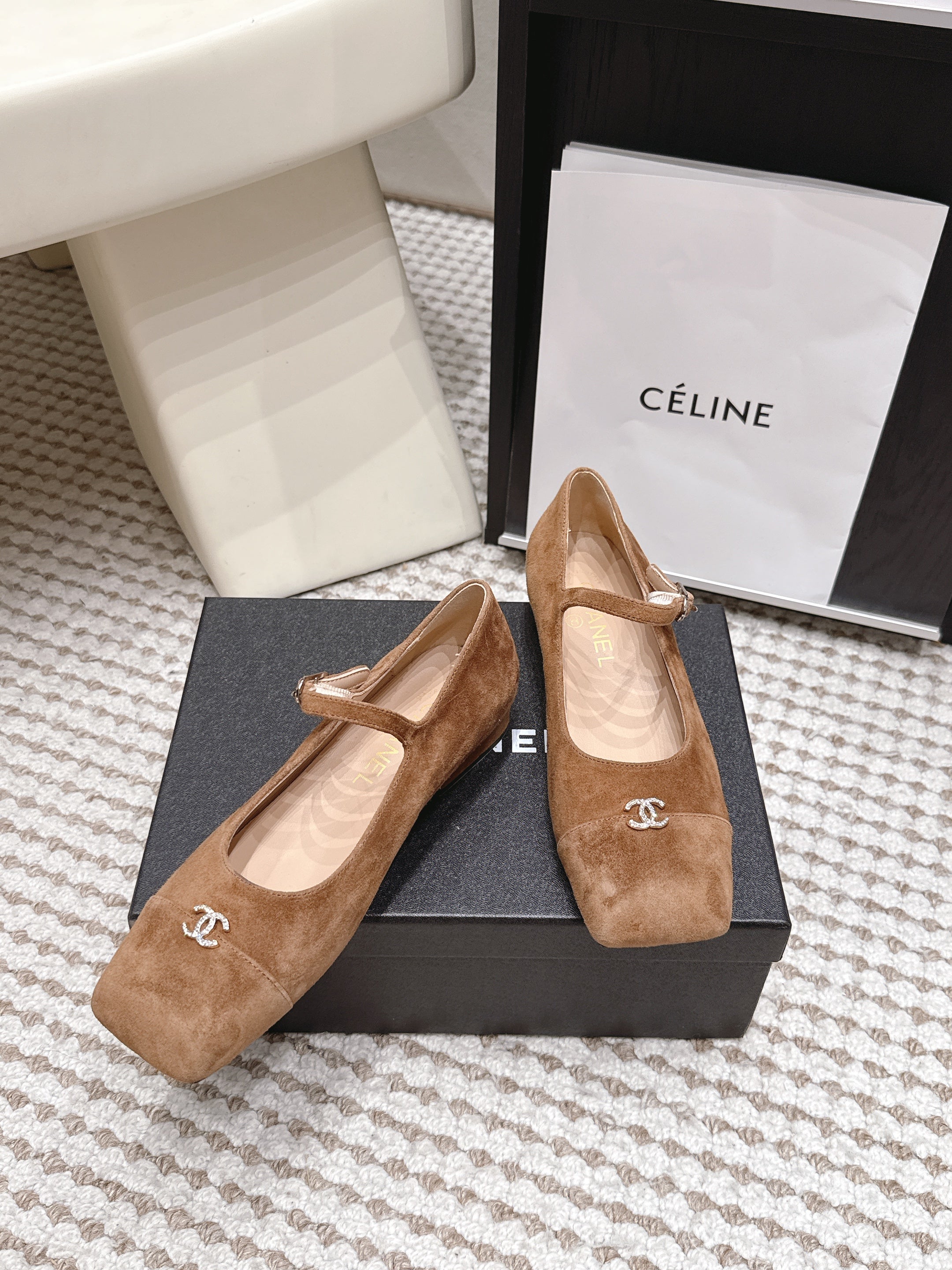 CHANEL 26S SQUARE TOE MARY JANE FLATS IN BROWN SUEDE