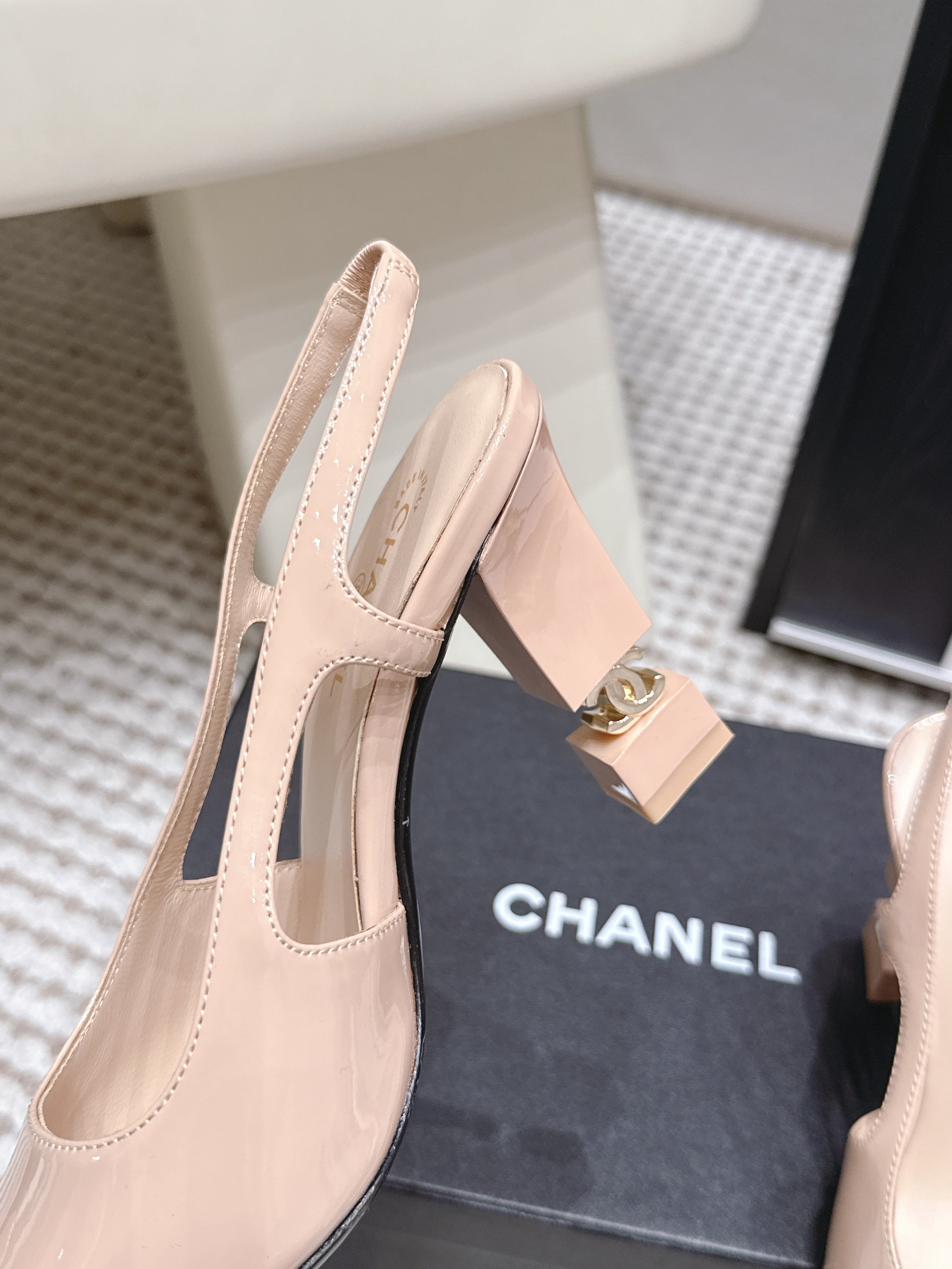 CHANEL 26S HIGH HEEL SLINGBACKS 80 MM IN BEIGE PATENT