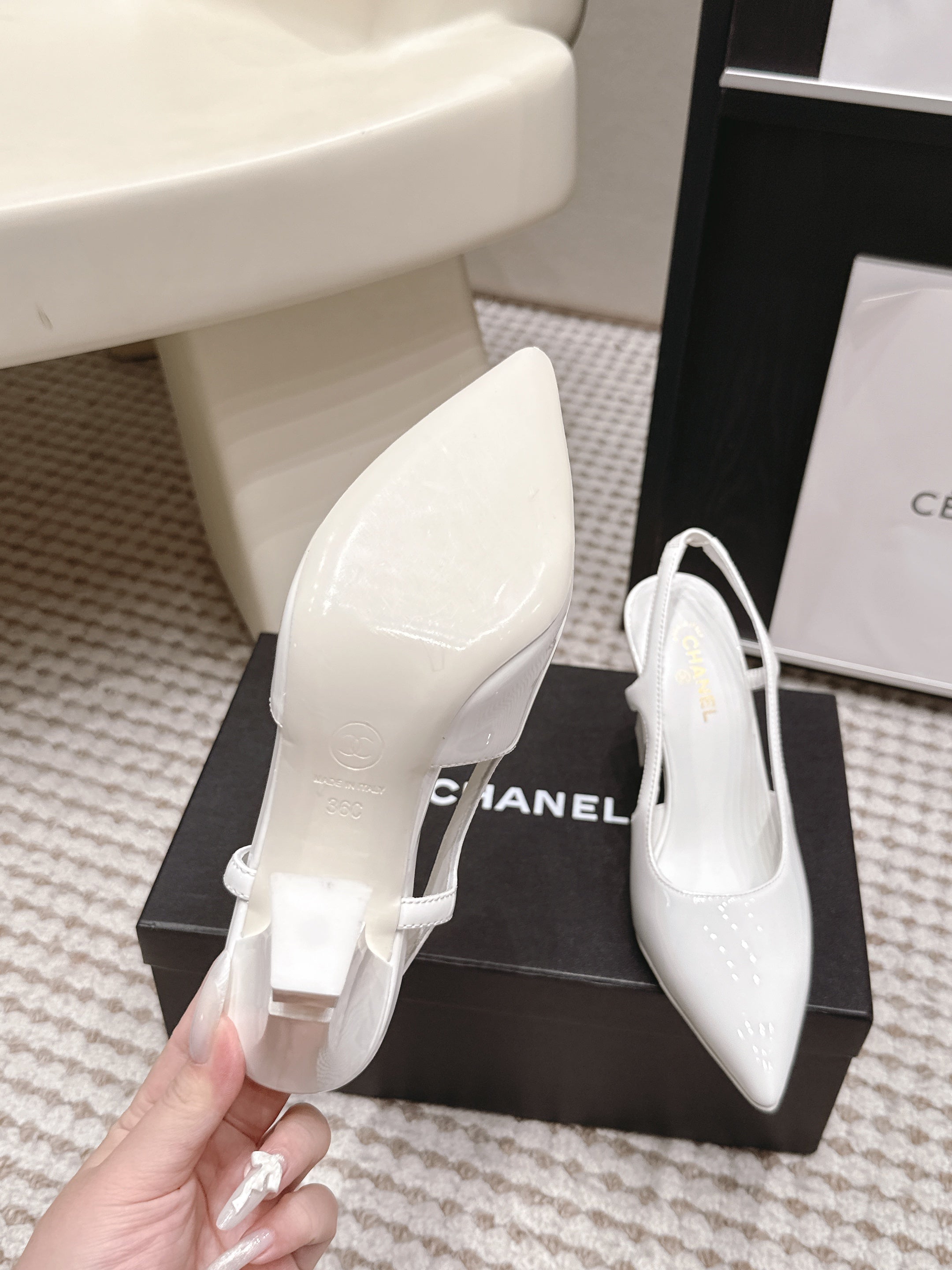 CHANEL 26S HIGH HEEL SLINGBACKS 80 MM IN WHITE PATENT