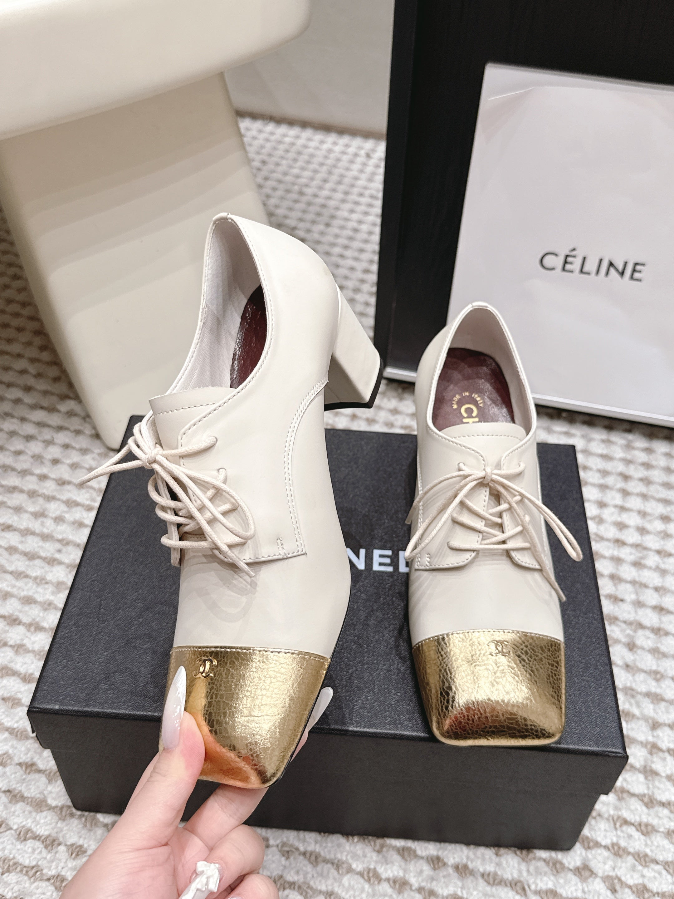 CHANEL 26S LACE-UP OXFORD HEELS IN LIGHT BEIGE CALFSKIN WITH GOLD TOE CAP