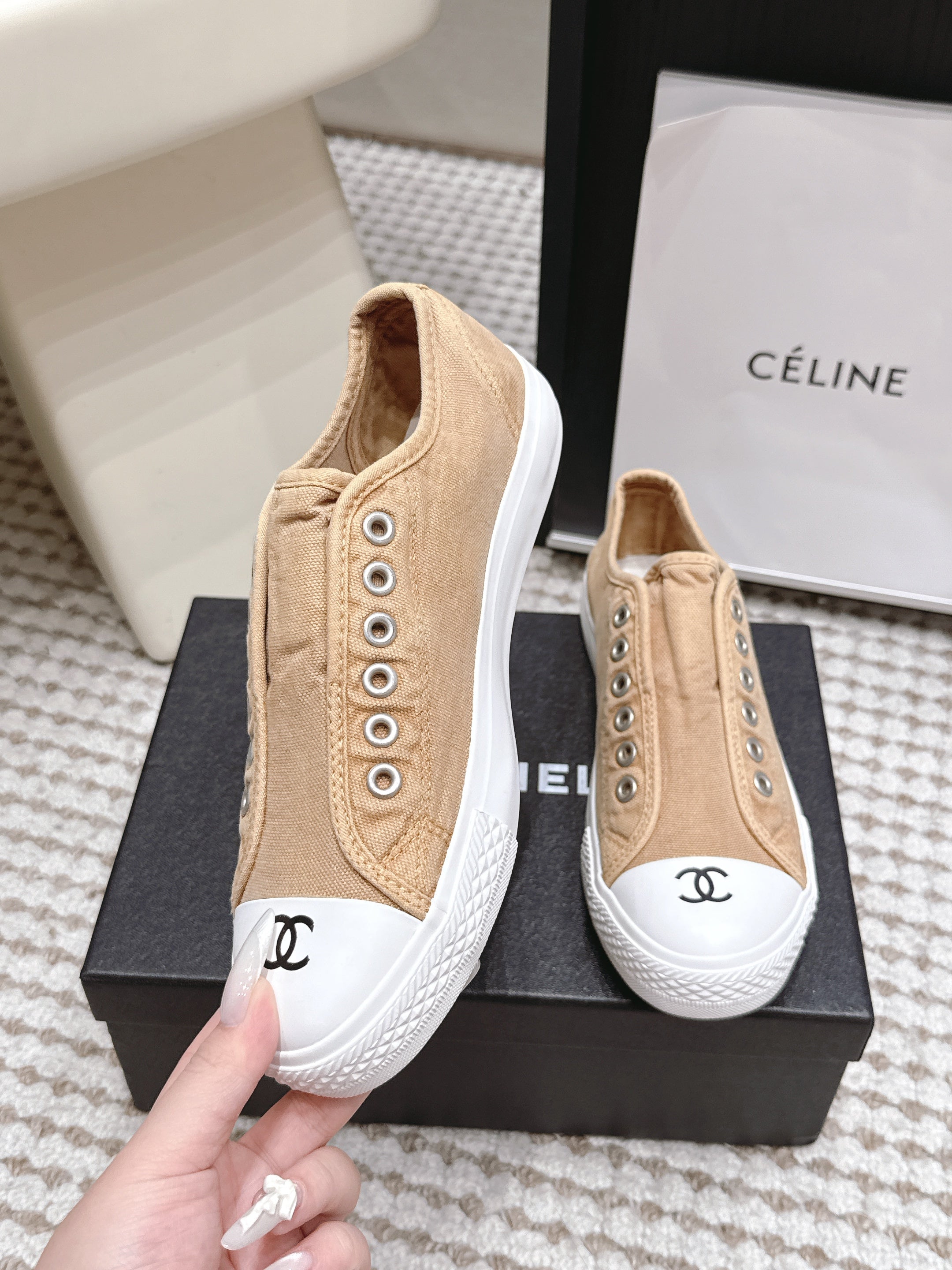 CHANEL 26S SNEAKERS IN BEIGE CANVAS