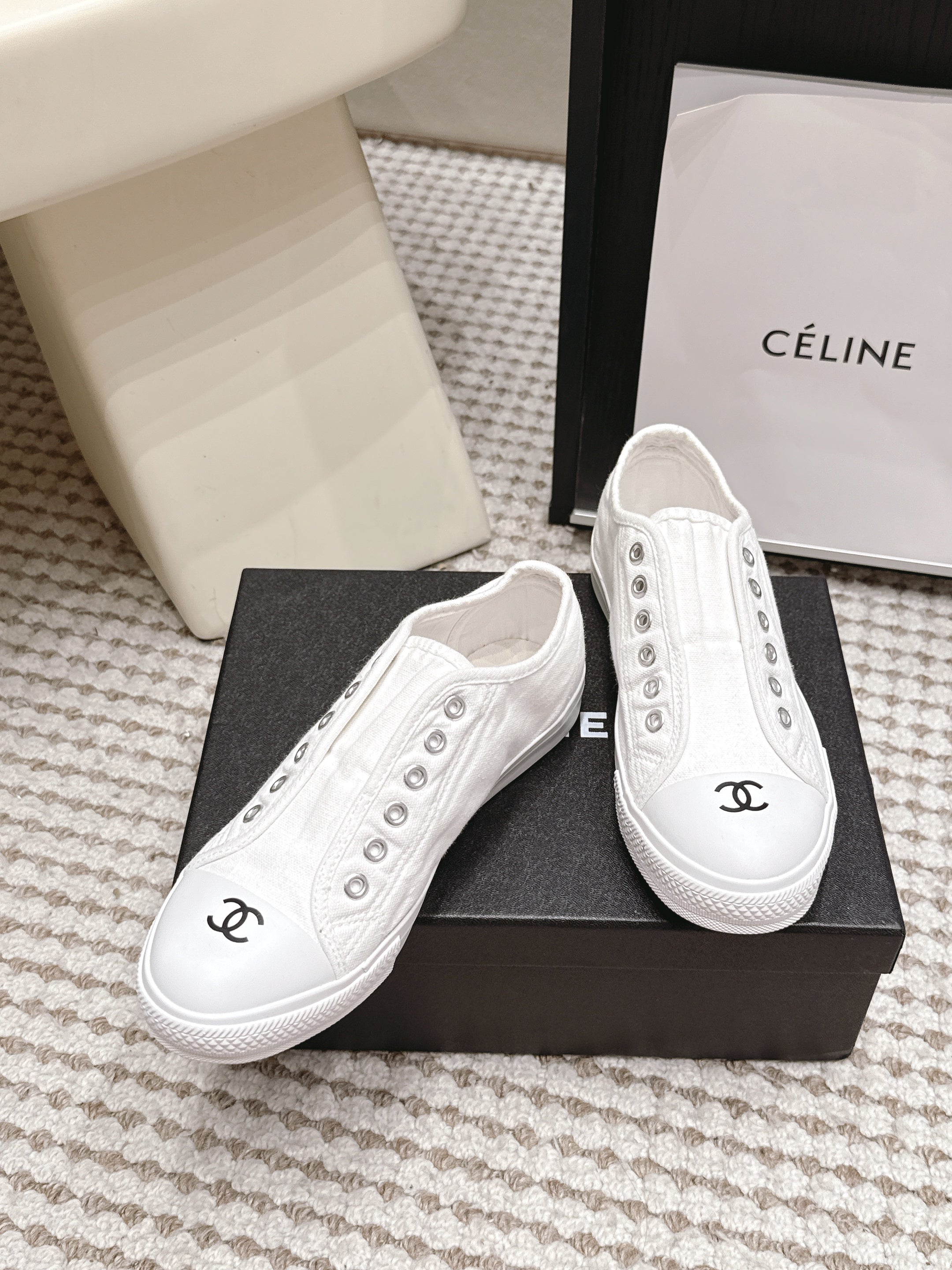 CHANEL 26S SNEAKERS IN WHITE CANVAS