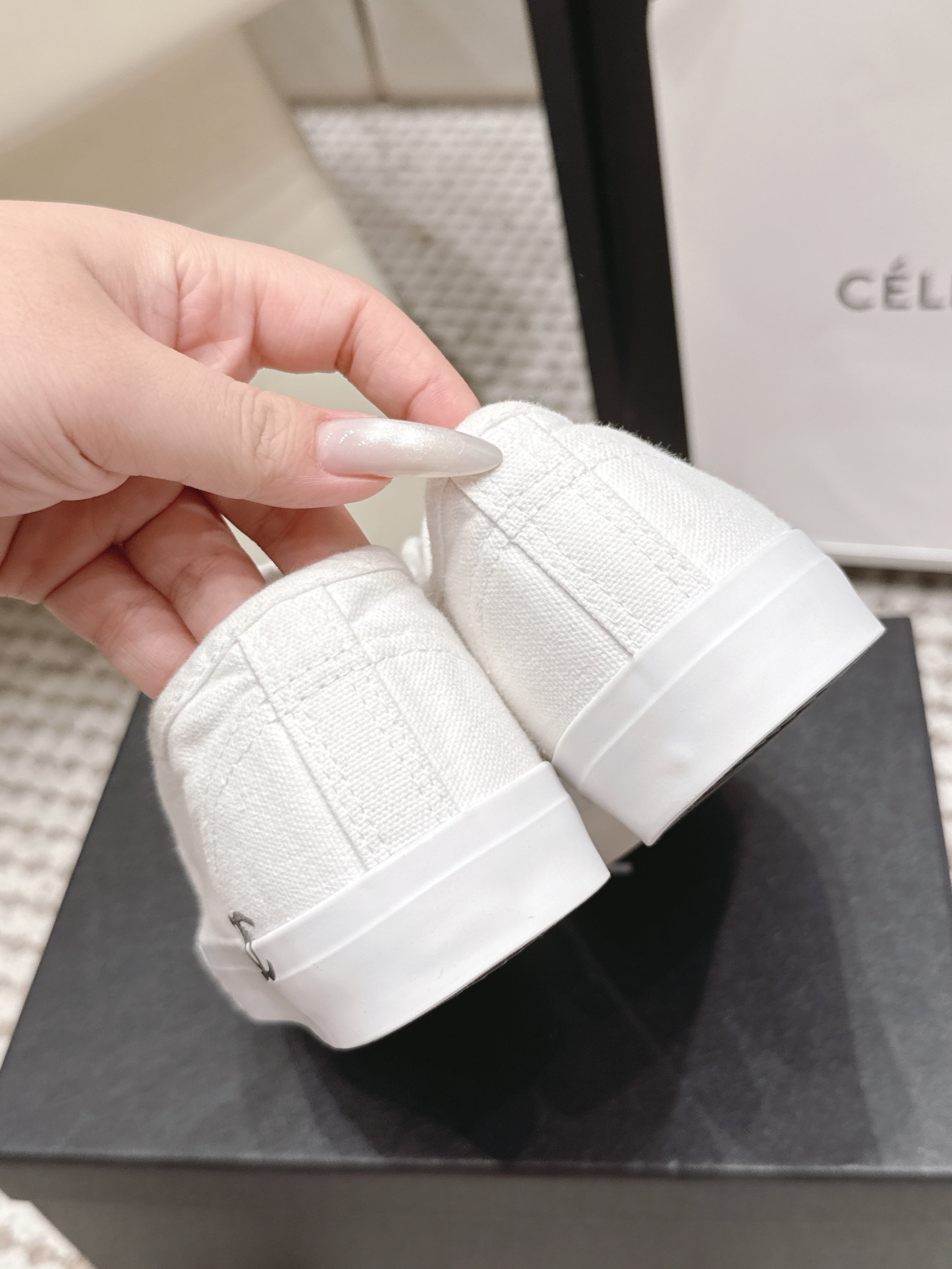 CHANEL 26S SNEAKERS IN WHITE CANVAS