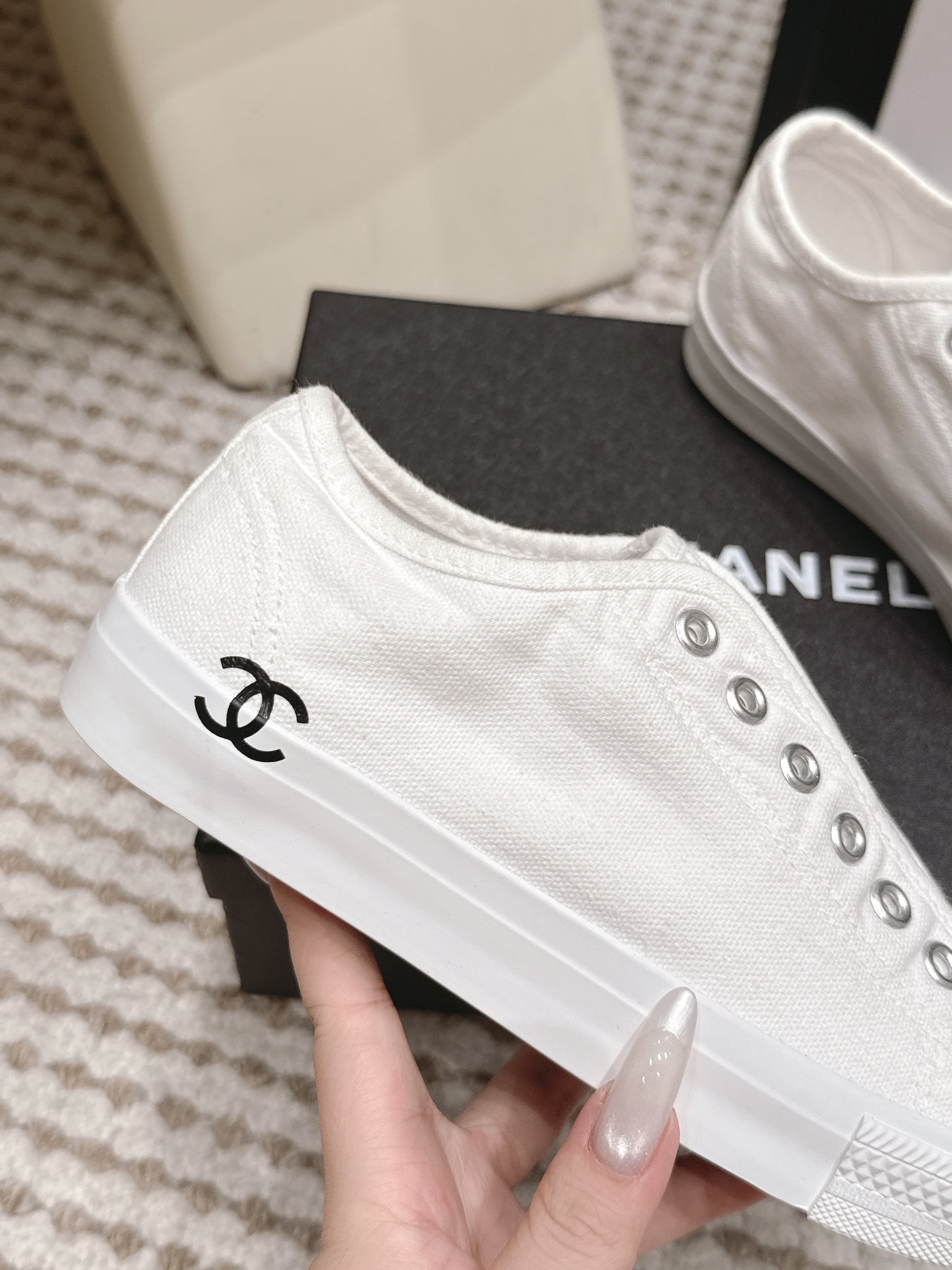 CHANEL 26S SNEAKERS IN WHITE CANVAS