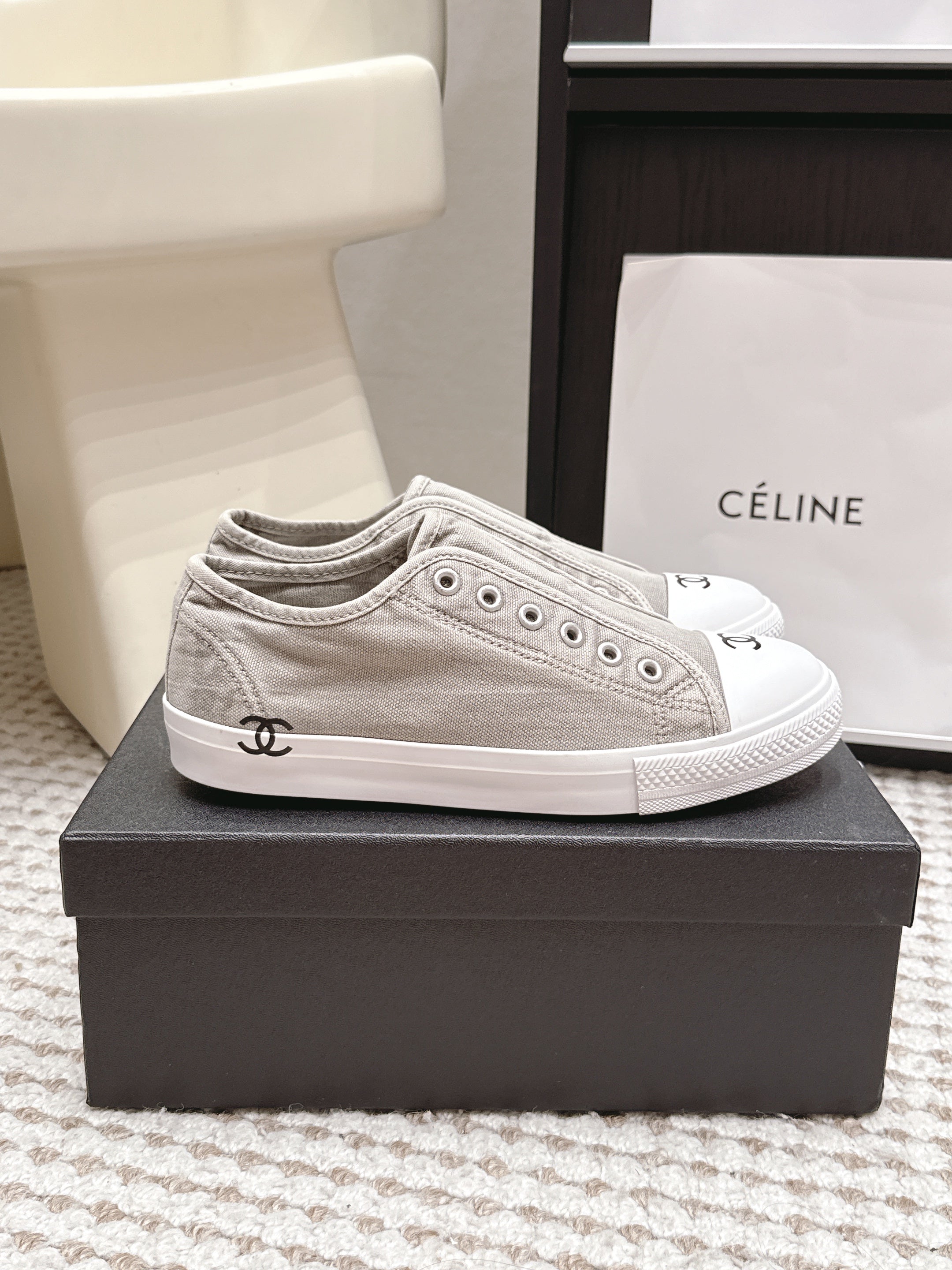 CHANEL 26S SNEAKERS IN LIGHT GREY CANVAS