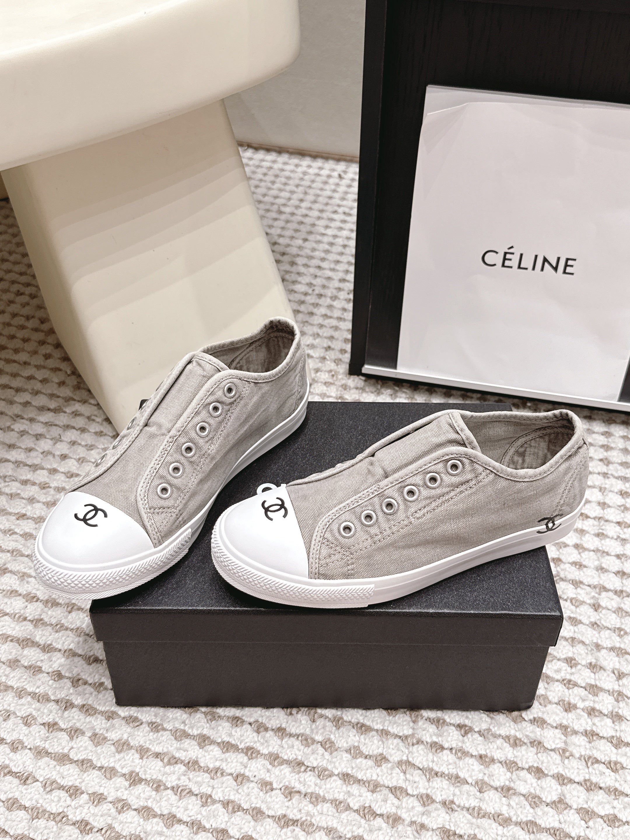 CHANEL 26S SNEAKERS IN LIGHT GREY CANVAS