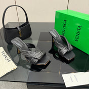 BOTTEGA VENETA 26S HEELED SANDALS 95 MM IN BLACK CALFSKIN AND RAFFIA