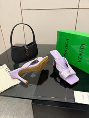 BOTTEGA VENETA 26S HEELED SANDALS 95 MM IN LIGHT PURPLE CALFSKIN AND RAFFIA