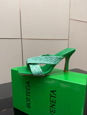 BOTTEGA VENETA 26S HEELED SANDALS 95 MM IN GREEN CALFSKIN AND RAFFIA