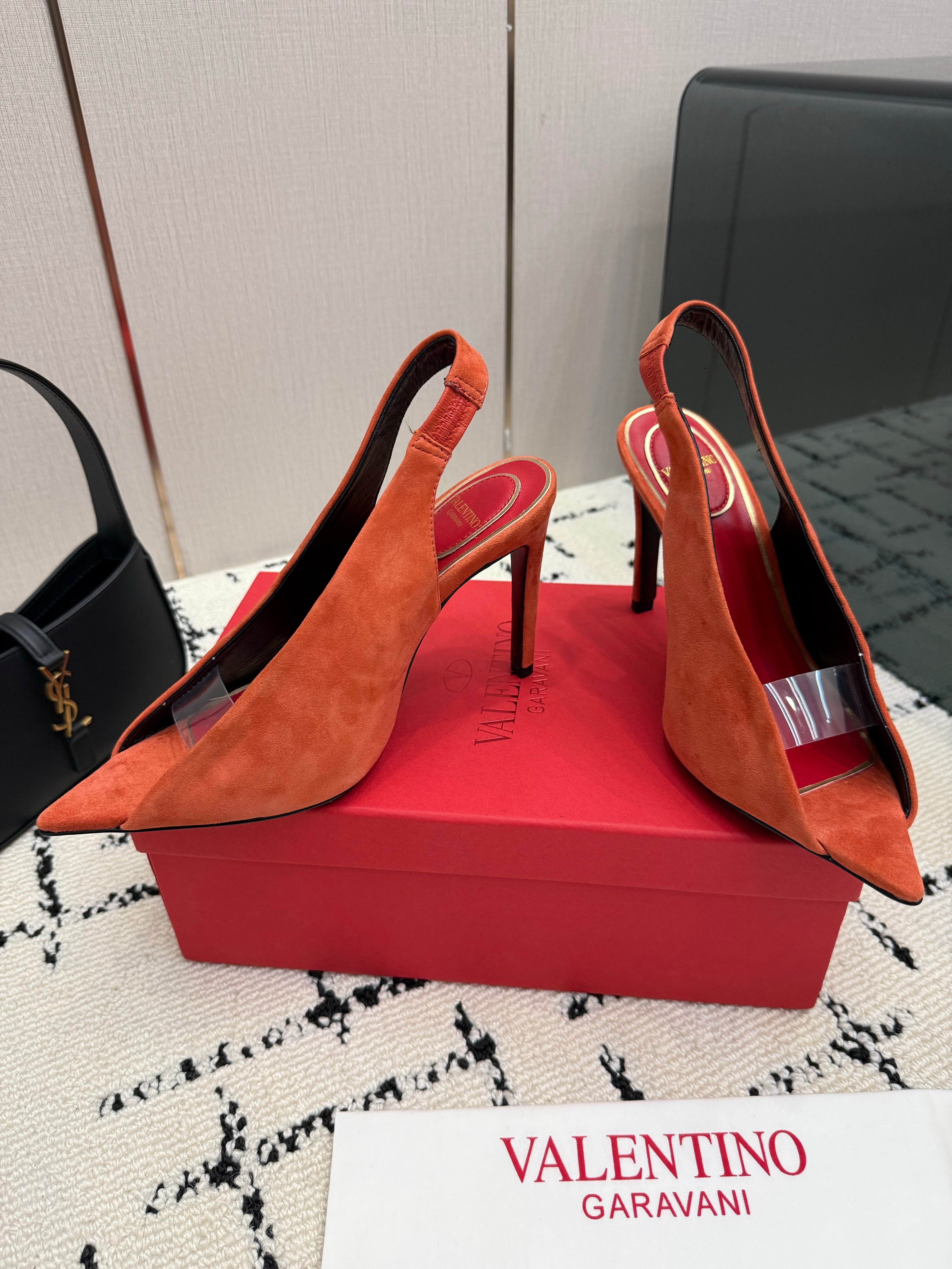 VALENTINO 26S POINTED-TOE SLINGBACKS IN ORANGE SUEDE
