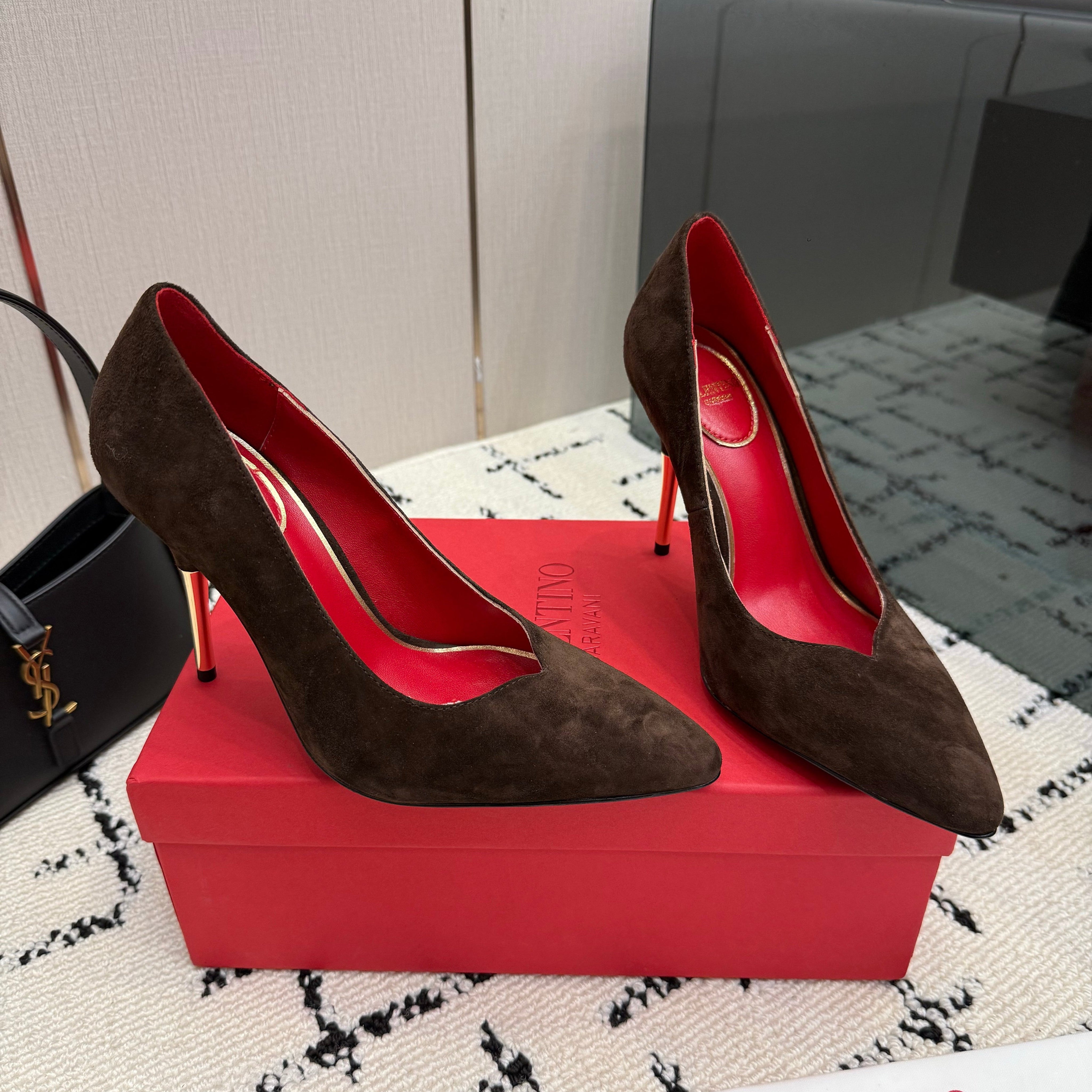 VALENTINO 26S HIGH HEELS 100 MM IN DARK BROWN SUEDE