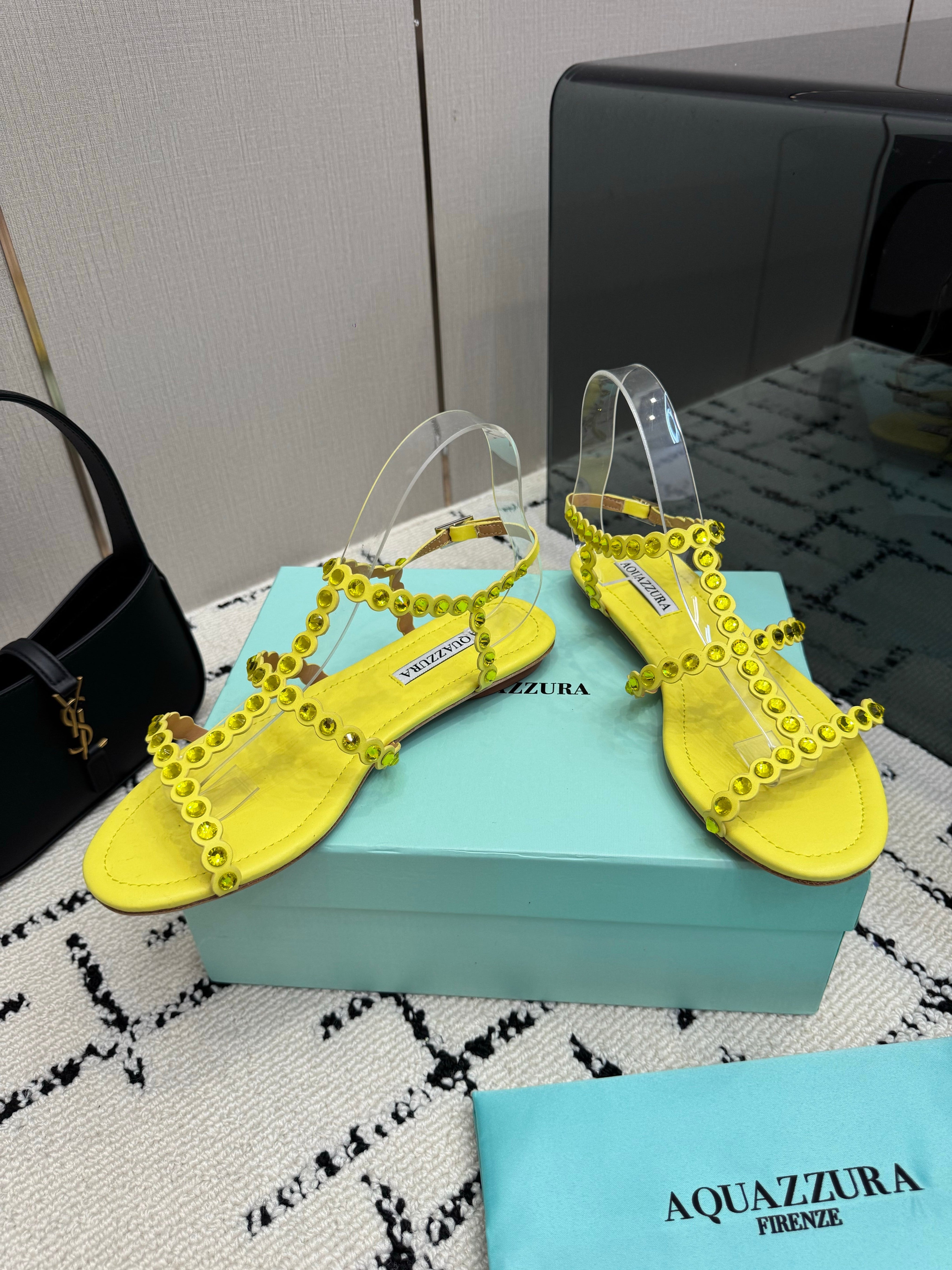 AQUAZZURA 26S FLAT SANDALS IN YELLOW LAMBSKIN CRYSTAL-EMBELLISHED