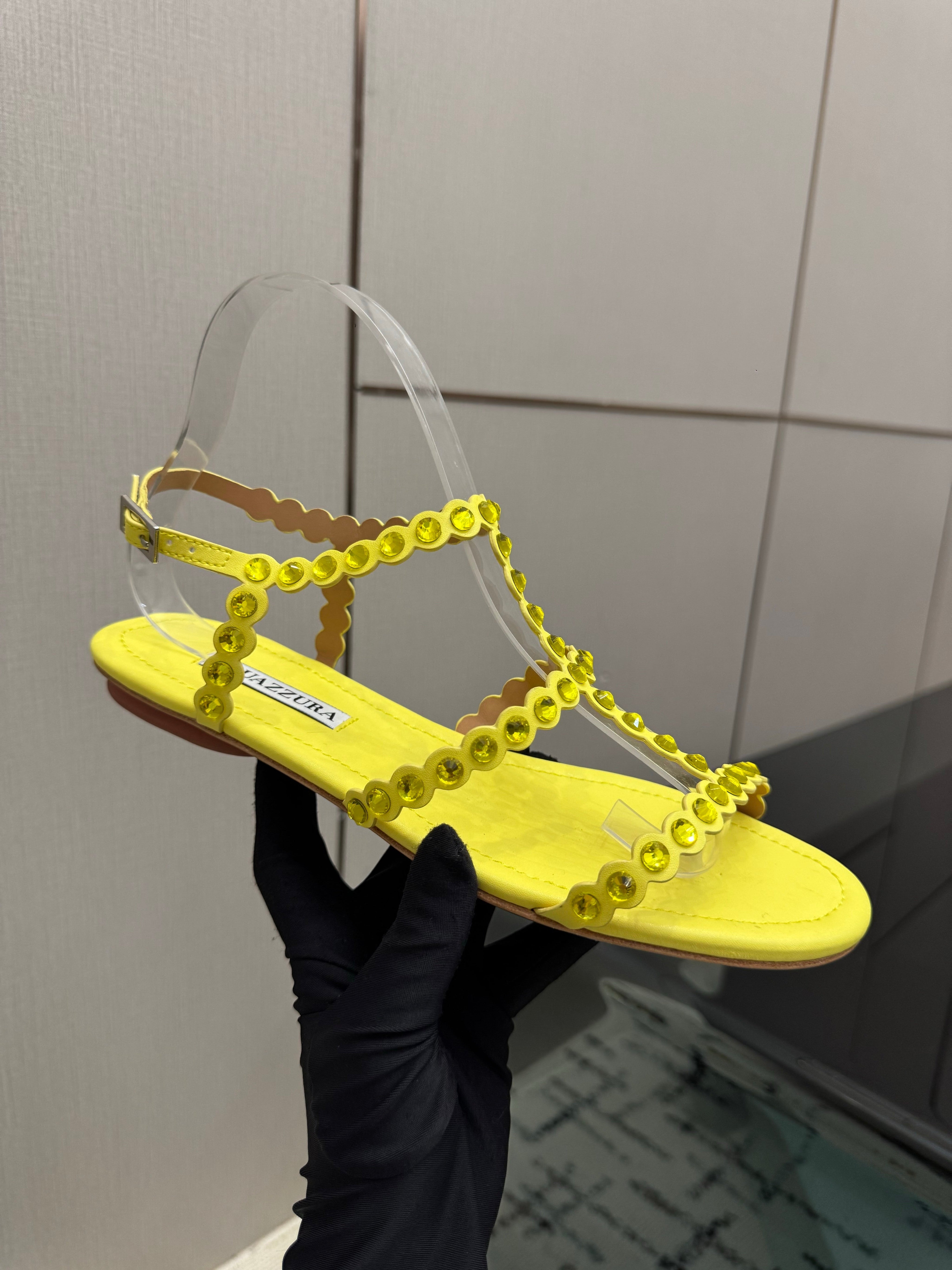 AQUAZZURA 26S FLAT SANDALS IN YELLOW LAMBSKIN CRYSTAL-EMBELLISHED