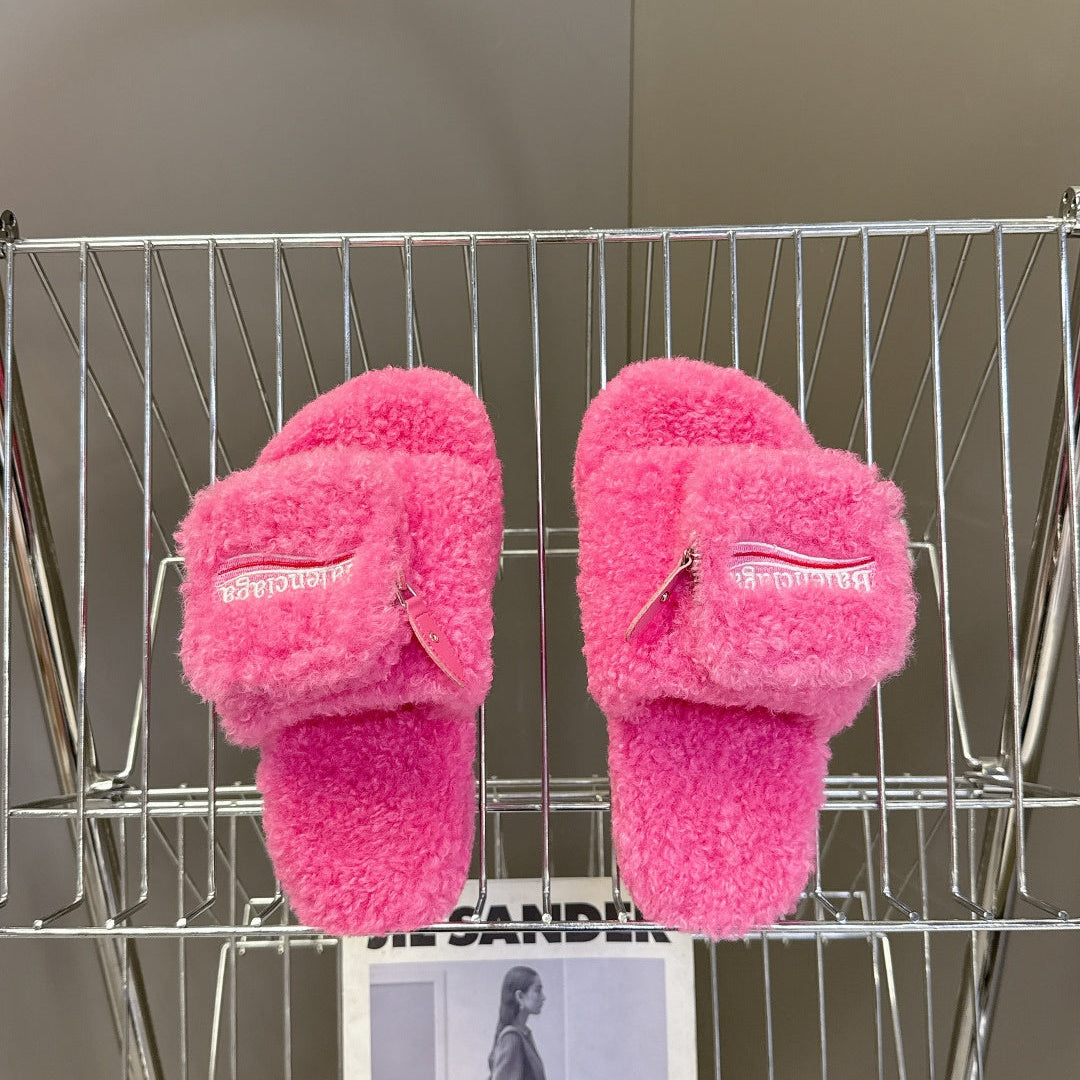 BALENCIAGA 25S SLIPPERS IN PINK FAUX SHEARLING