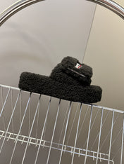 BALENCIAGA 25S SLIPPERS IN BLACK FAUX SHEARLING
