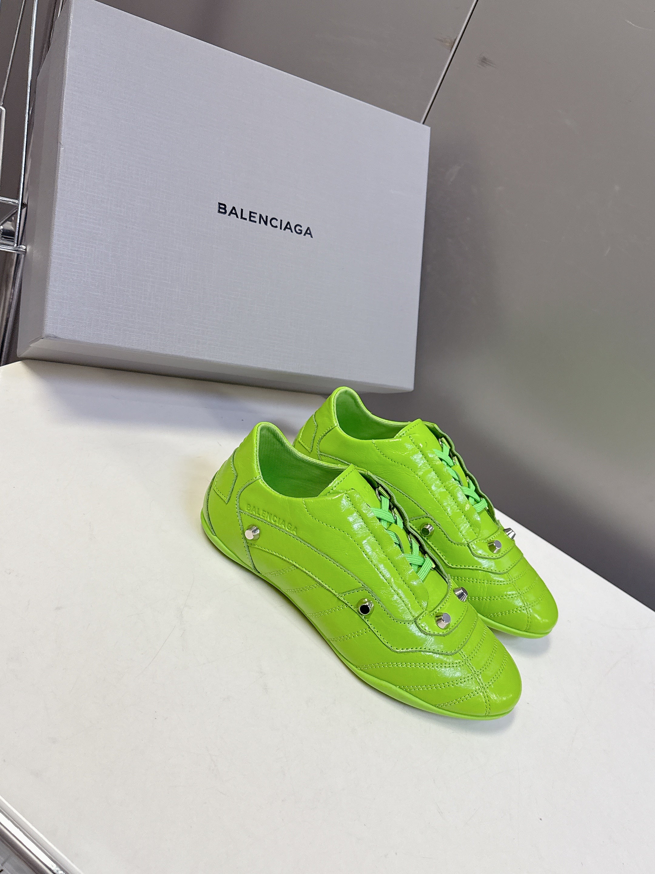 BALENCIAGA 25S SNEAKER IN GREEN CALFSKIN