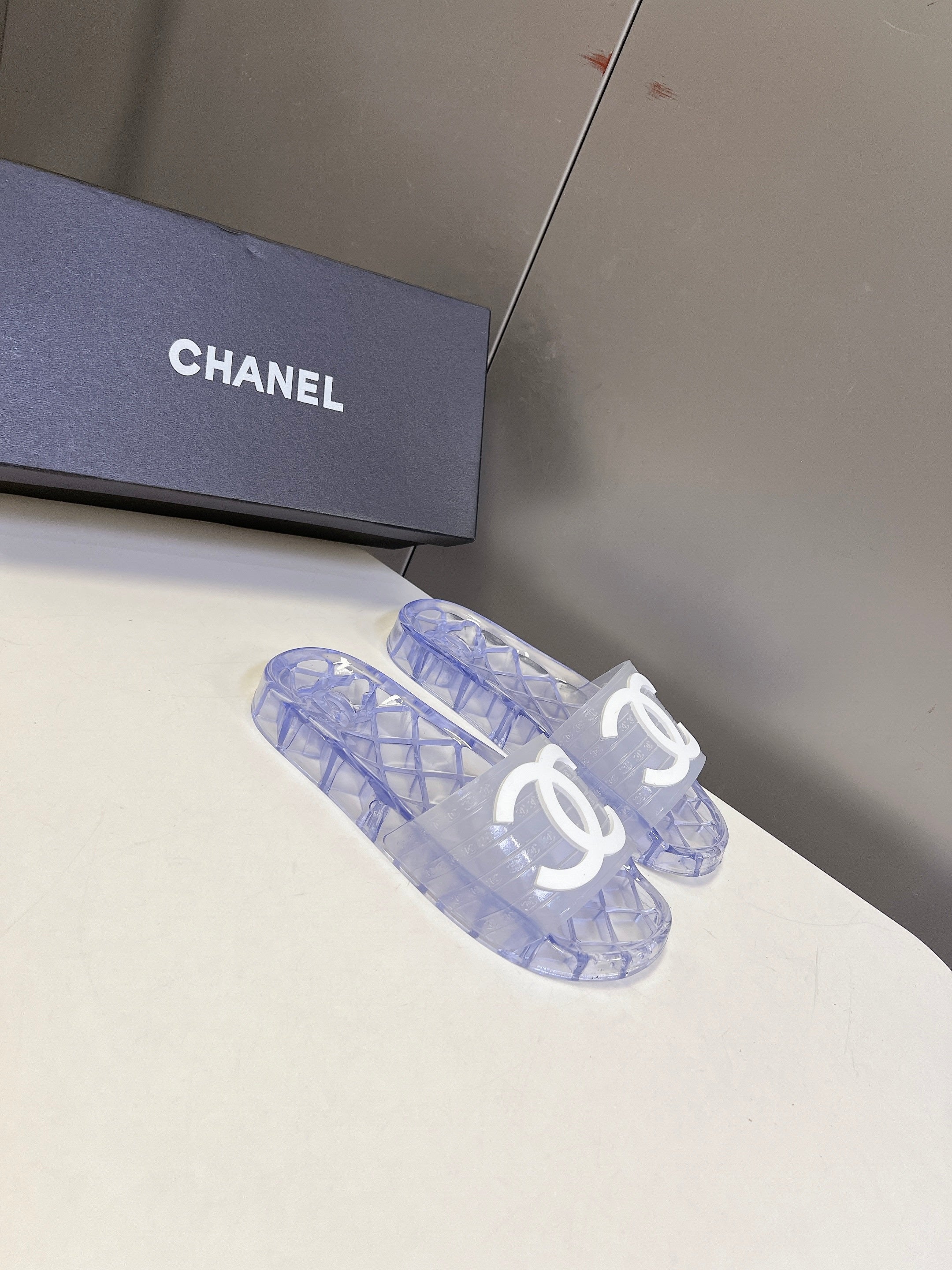 CHANEL 26S SLIDES IN LIGHT PURPLE PVC