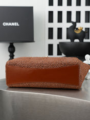 CHANEL 25S SHOULDER BAG 32 IN CARAMEL BROWN RAFFIA AND CALFSKIN GOLD HARDWARE