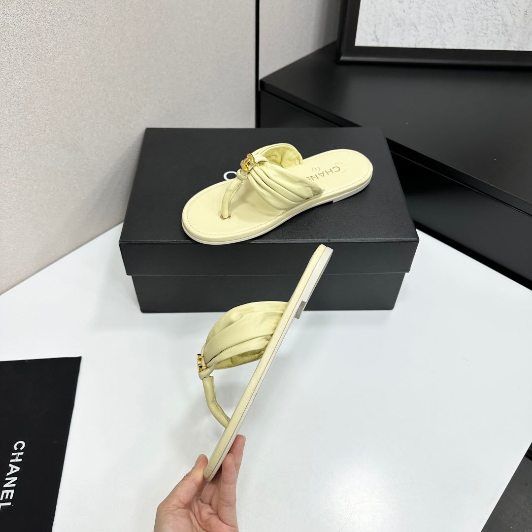 CHANEL 26S THONG SANDALS IN LIGHT YELLOW LAMBSKIN
