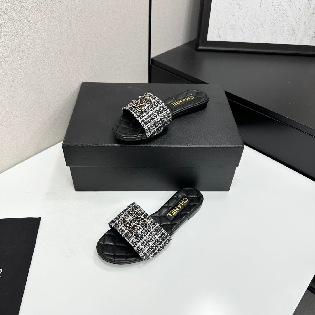 CHANEL 26S SANDALS IN BLACK LAMBSKIN TWEED