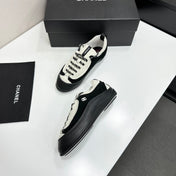 CHANEL SNEAKERS METIERS D-ART 26S IN  BLACK AND WHITE CALFSKIN MIXED FIBERS
