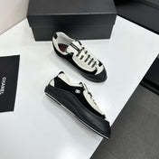 CHANEL SNEAKERS METIERS D-ART 26S IN  BLACK AND WHITE CALFSKIN MIXED FIBERS